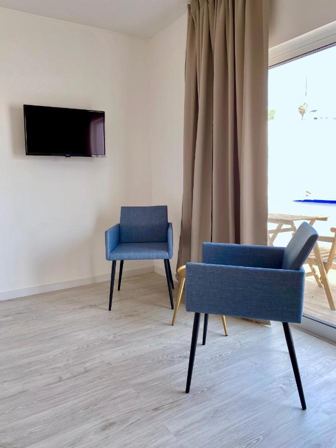 Apartment White Downtown